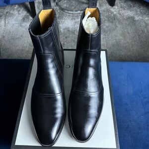Classy original Gucci boots